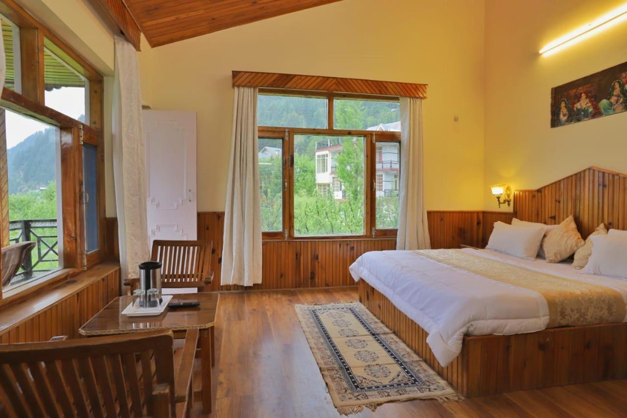 Grey Moustache 4Bhk Villa Manāli Eksteriør billede