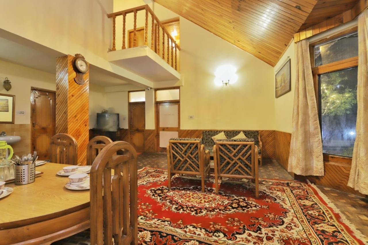 Grey Moustache 4Bhk Villa Manāli Eksteriør billede