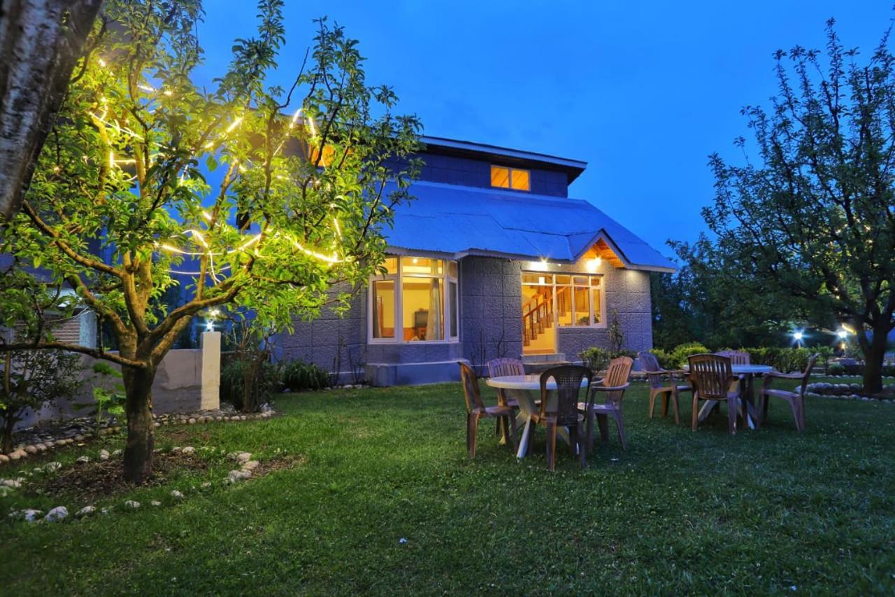 Grey Moustache 4Bhk Villa Manāli Eksteriør billede