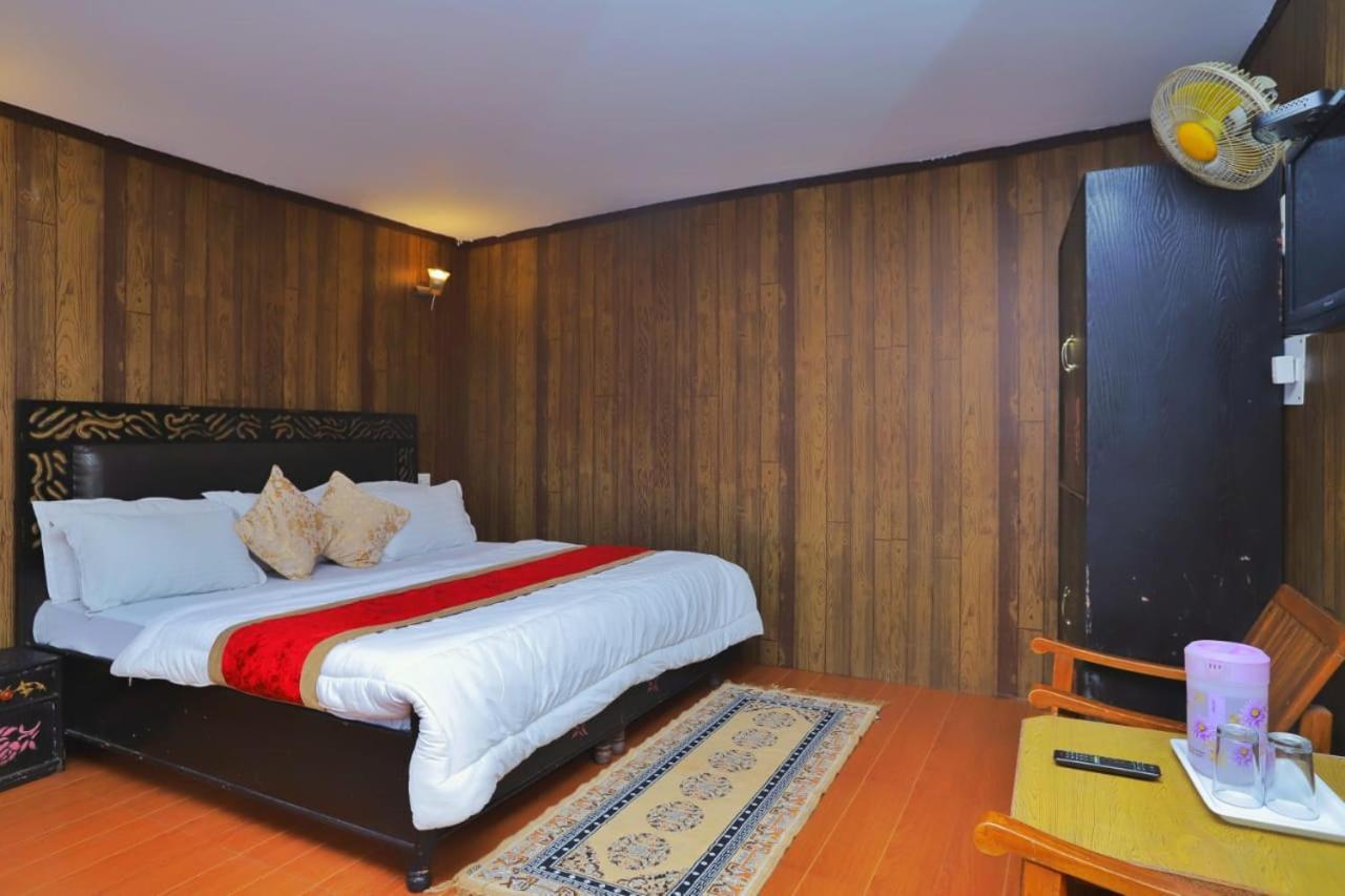 Grey Moustache 4Bhk Villa Manāli Eksteriør billede