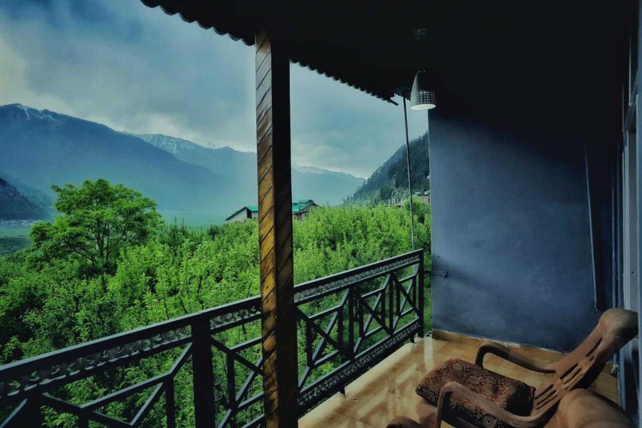 Grey Moustache 4Bhk Villa Manāli Eksteriør billede