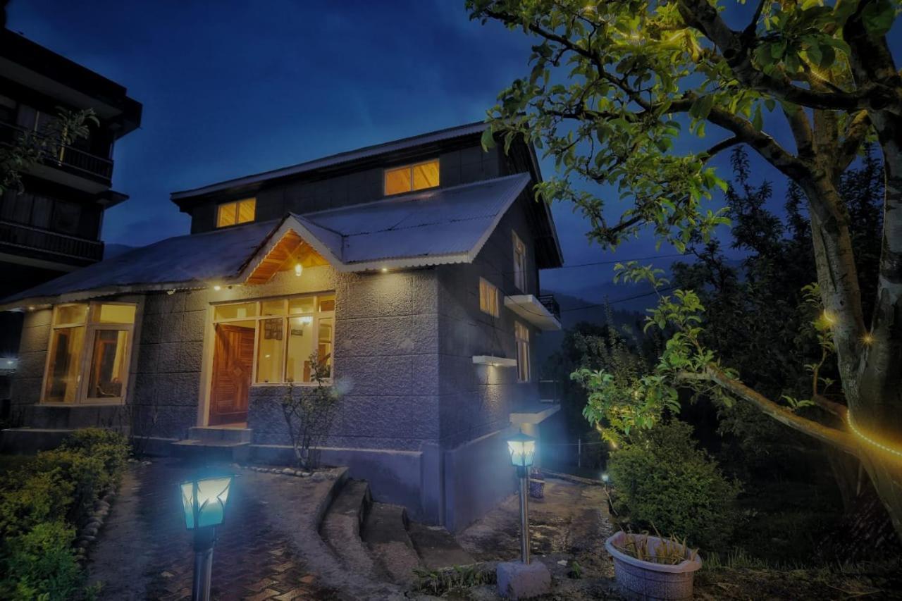 Grey Moustache 4Bhk Villa Manāli Eksteriør billede