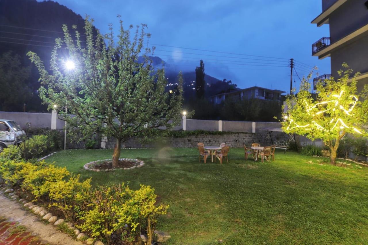 Grey Moustache 4Bhk Villa Manāli Eksteriør billede