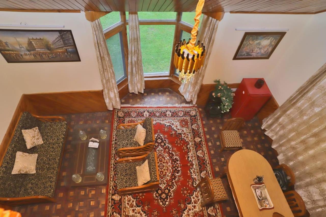 Grey Moustache 4Bhk Villa Manāli Eksteriør billede